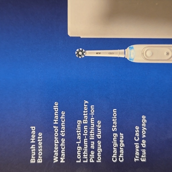 Oral B Smart 5000 Rechargeable Toothbrush With Bluetooth - Picture 7 of 8